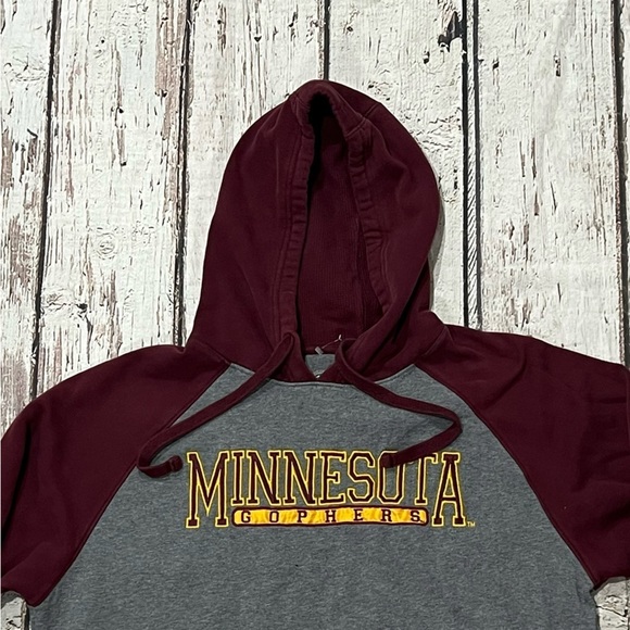 University of Minnesota Golden Gophers NCAA Hoodie Stitched Sweatshirt - Picture 2 of 3
